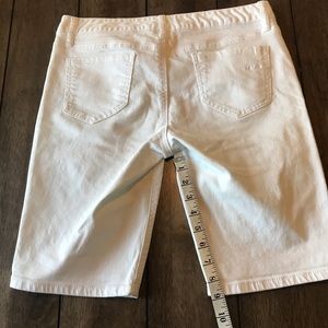 American Rag  Shorts,  7 (juniors)